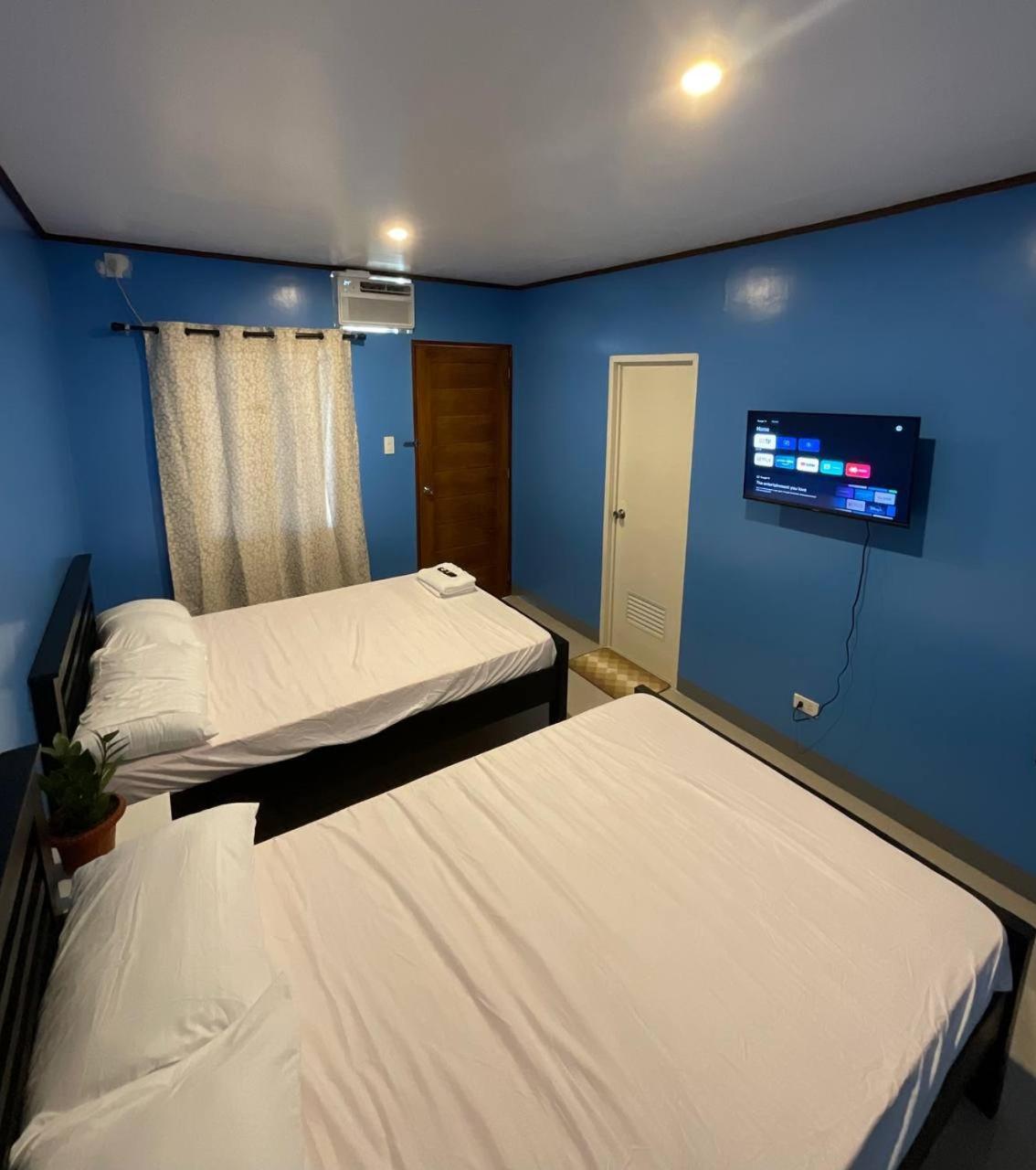 Halajo Bnb Transient Laoag Pokoj fotografie