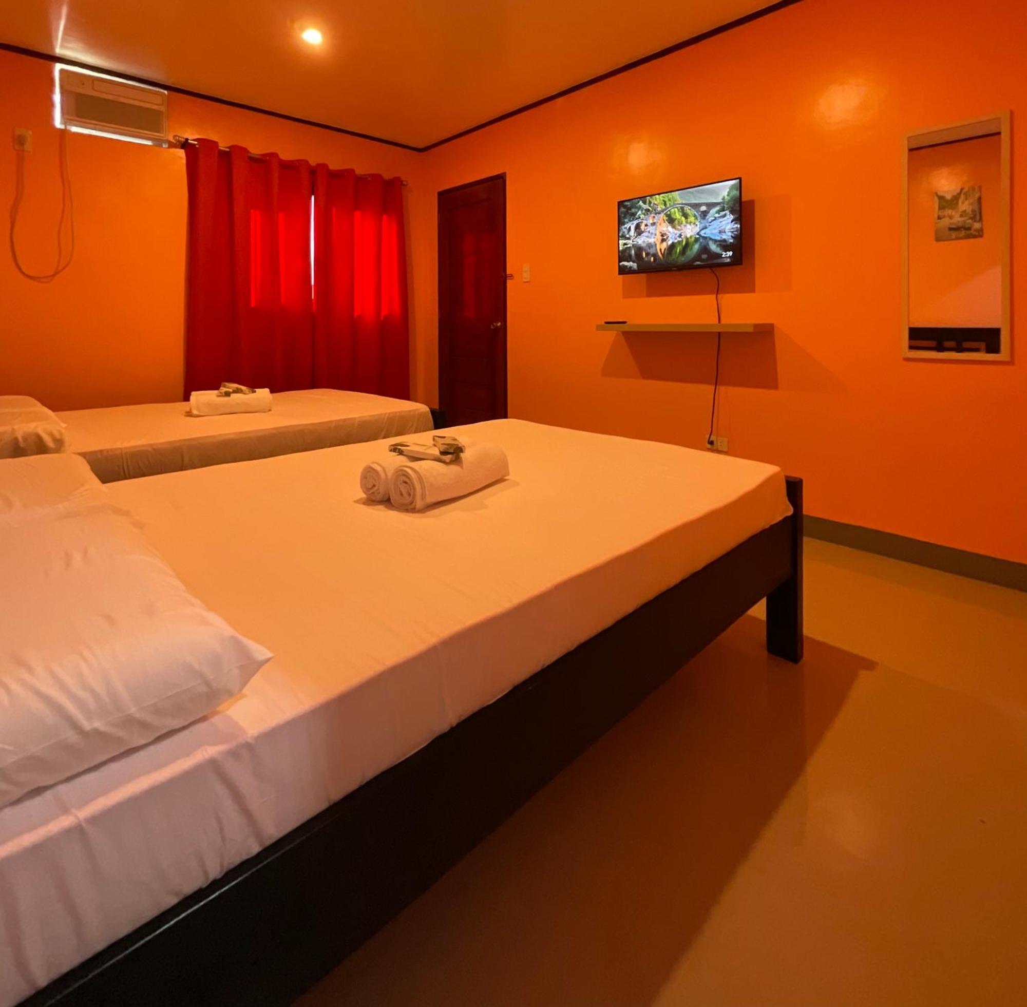 Halajo Bnb Transient Laoag Pokoj fotografie